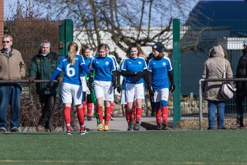 Bild 113 - B-Juniorinnen Halbfinale SVHU - Holstein Kiel : Ergebnis: 3:0